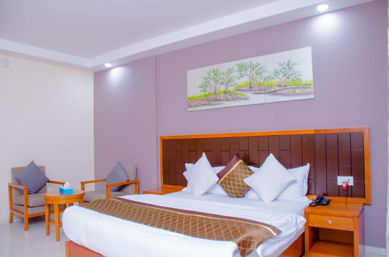 Hotel Platinum 킨샤사 외부 사진
