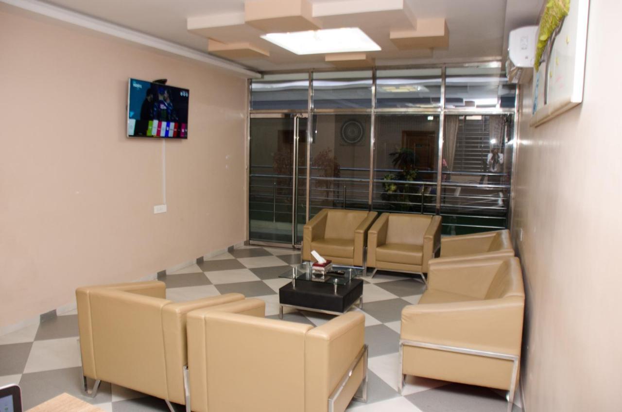 Hotel Platinum 킨샤사 외부 사진