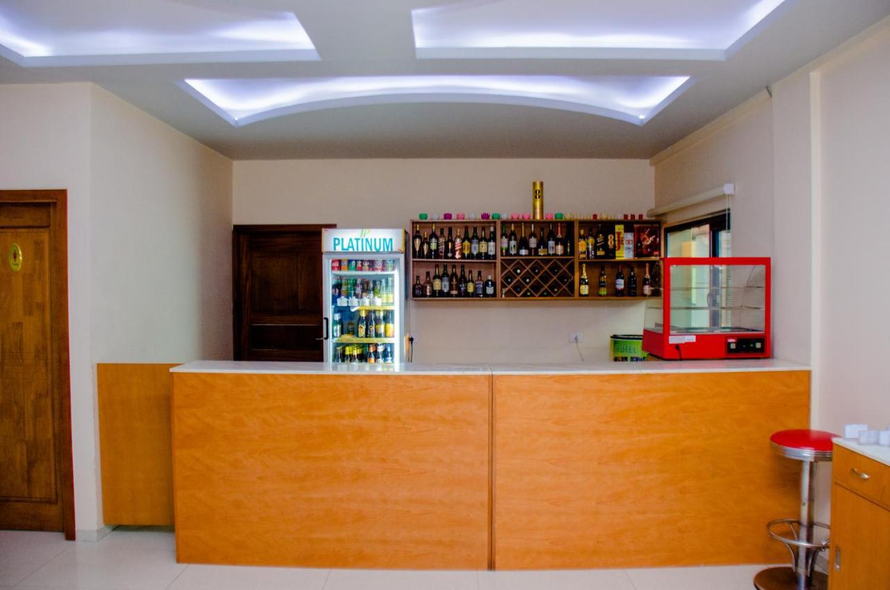 Hotel Platinum 킨샤사 외부 사진