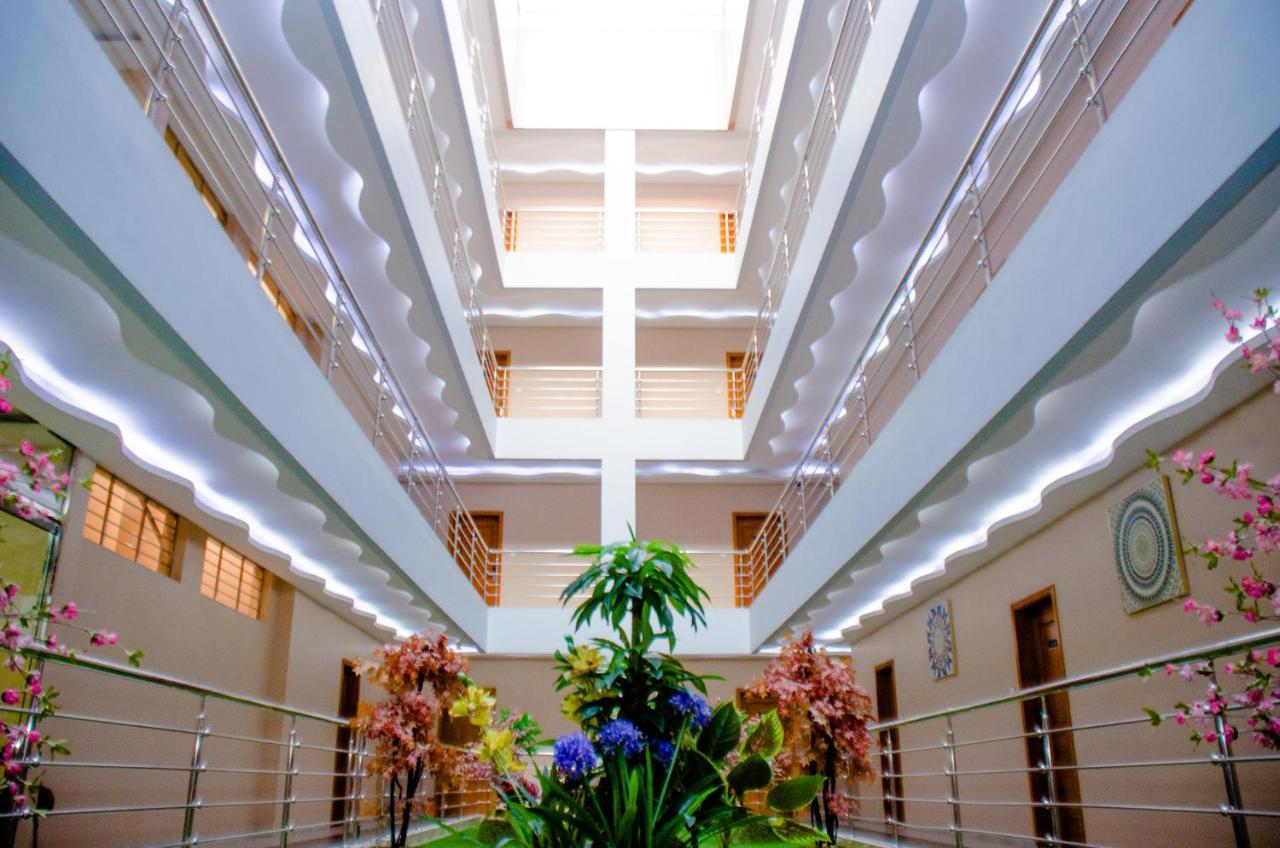 Hotel Platinum 킨샤사 외부 사진