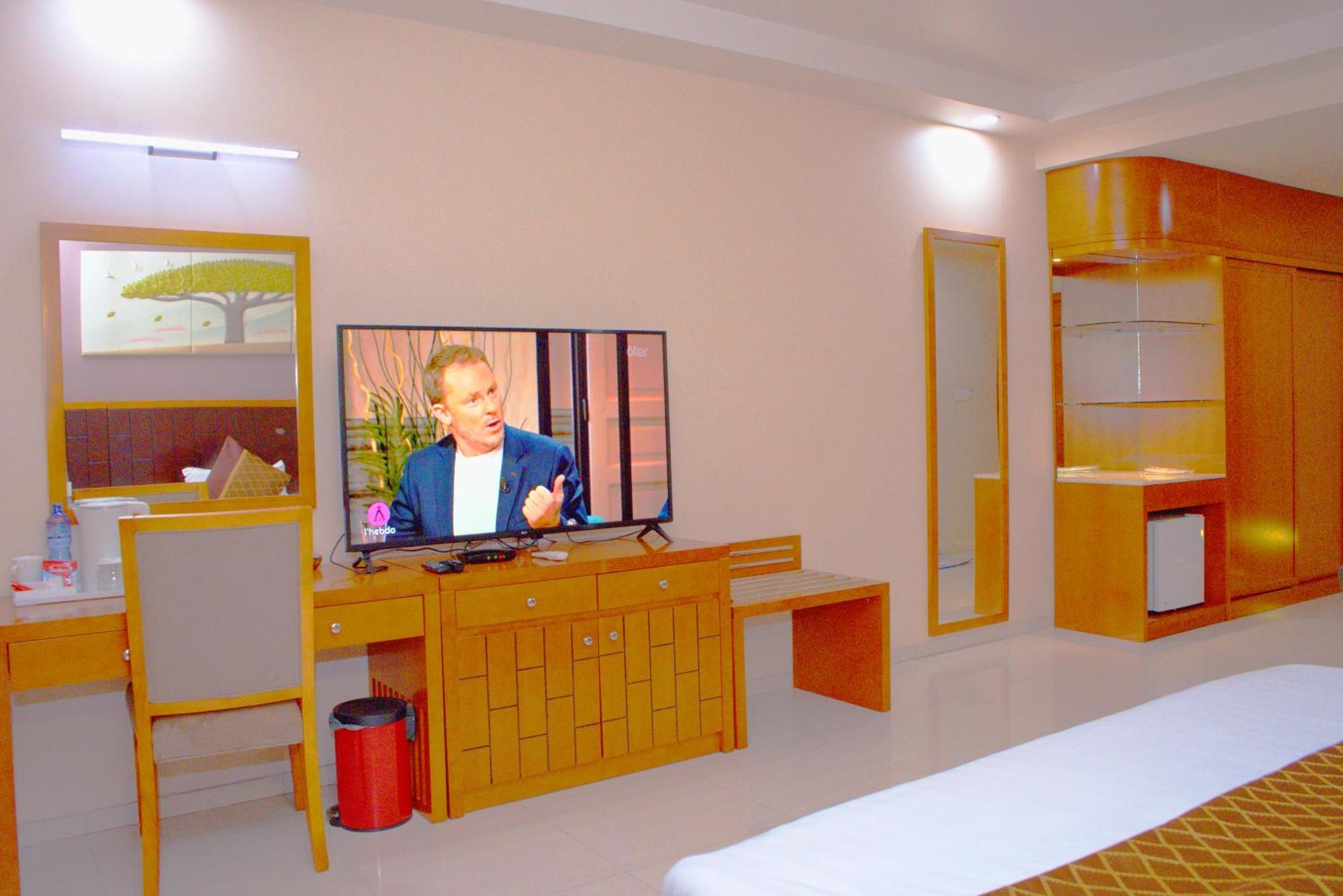 Hotel Platinum 킨샤사 외부 사진
